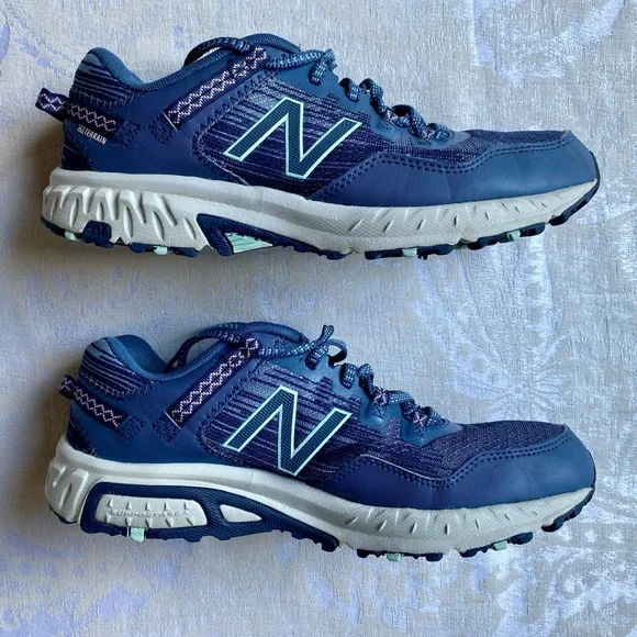 New Balance Womans Trail Running Shoes - Picture 1 of 14
